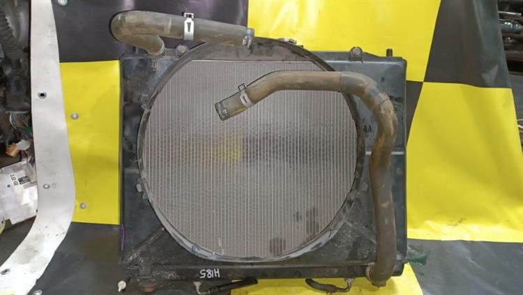 Радиатор основной Мицубиси Паджеро в Сургуте 105204